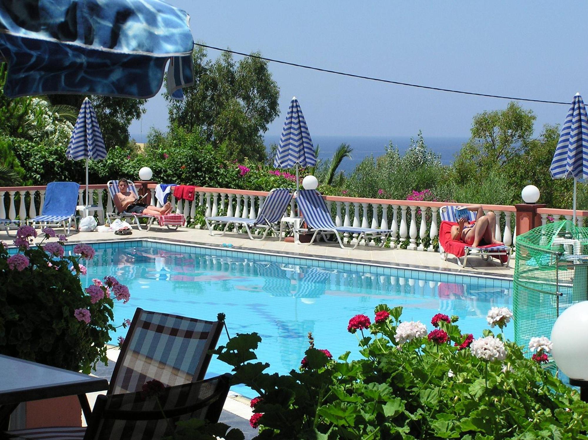 Knossos Lejlighedshotel Pánormos Eksteriør billede