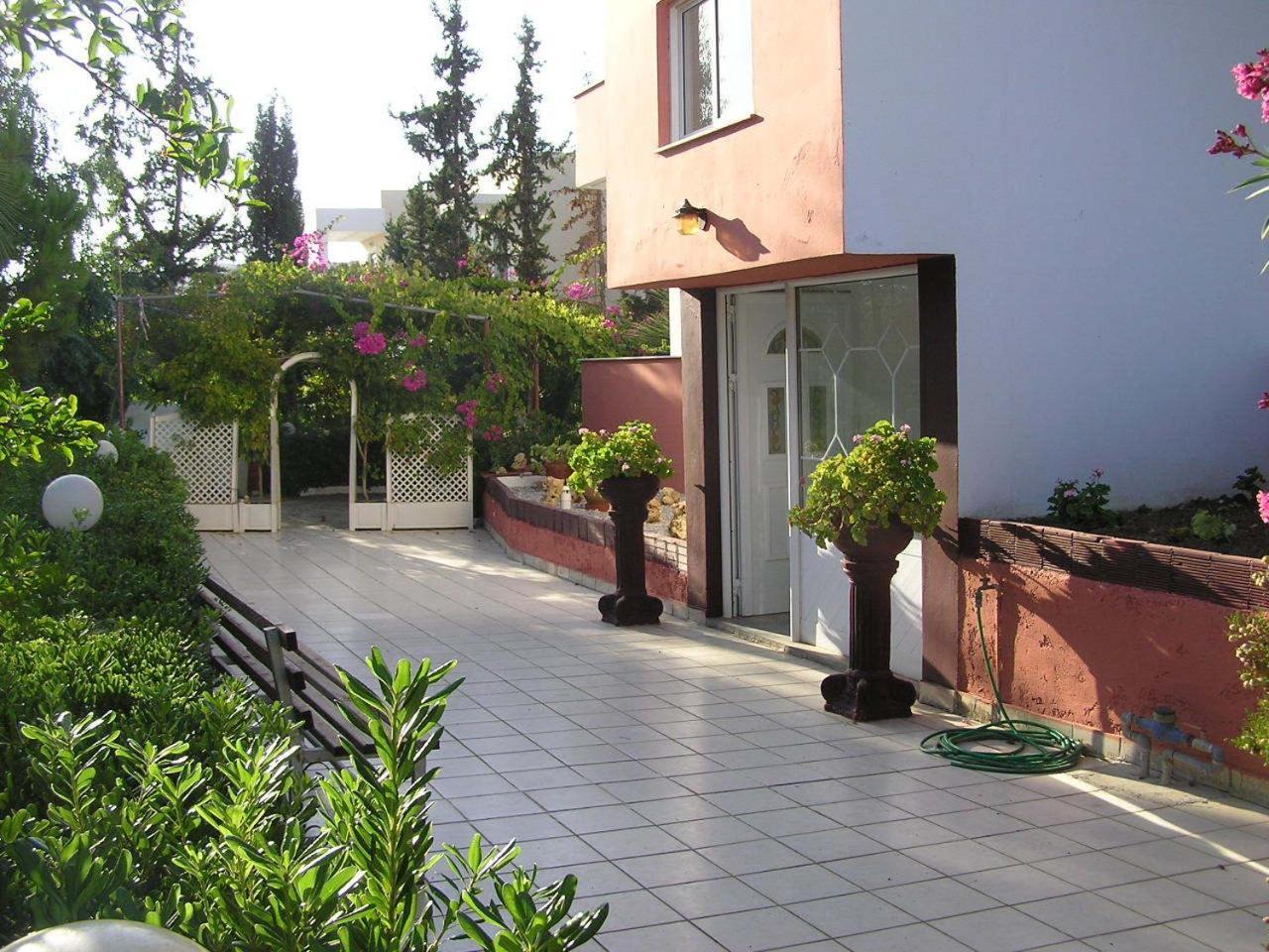 Knossos Lejlighedshotel Pánormos Eksteriør billede