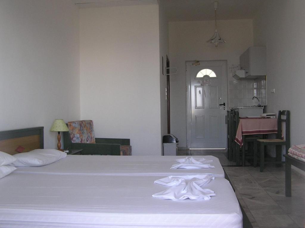 Knossos Lejlighedshotel Pánormos Værelse billede