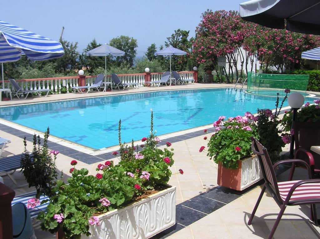Knossos Lejlighedshotel Pánormos Eksteriør billede