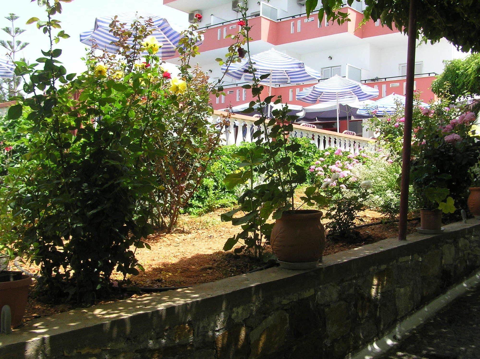 Knossos Lejlighedshotel Pánormos Eksteriør billede